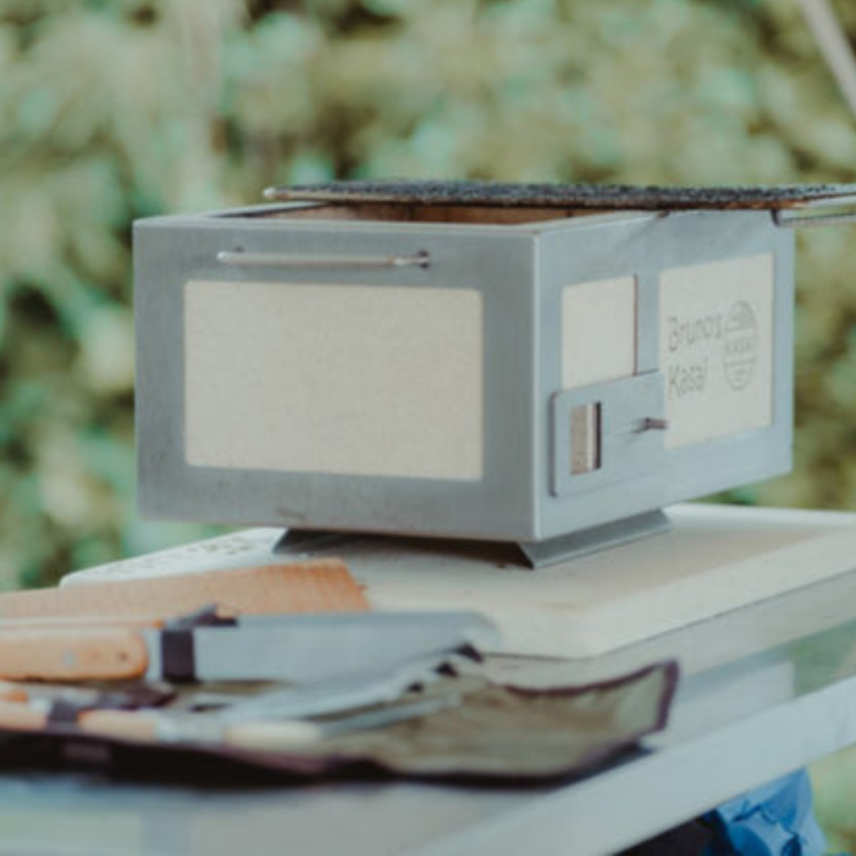 Little Kasai Konro Grill with Stainless Steel Frame V2 - Image 10